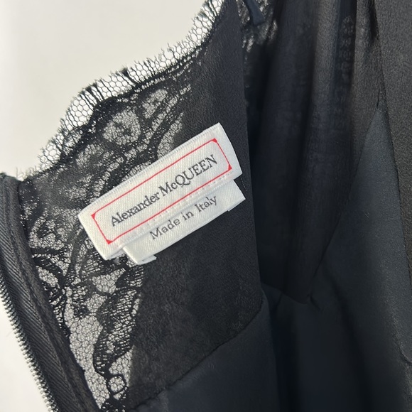 Alexander McQueen little black dress - Picture 9 of 16